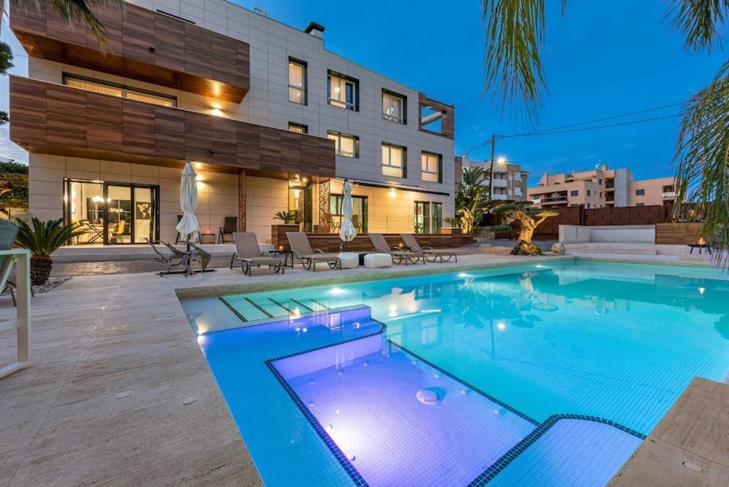 Appartamento Luxury Casa Con Piscina, Wifi, 150M Dal Mare Miami Playa Esterno foto